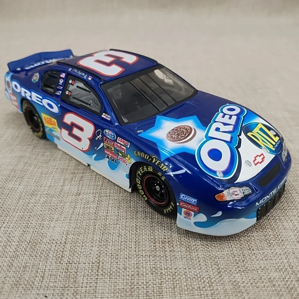 1:24 Diecast Revell Select Dale Earnhardt Jr #3 2002 Oreo Ritz Chevy Monte Carlo